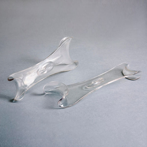 070052 RETRACTOR DE LÁBIOS DUPLO-EXTENDIDO 2u.